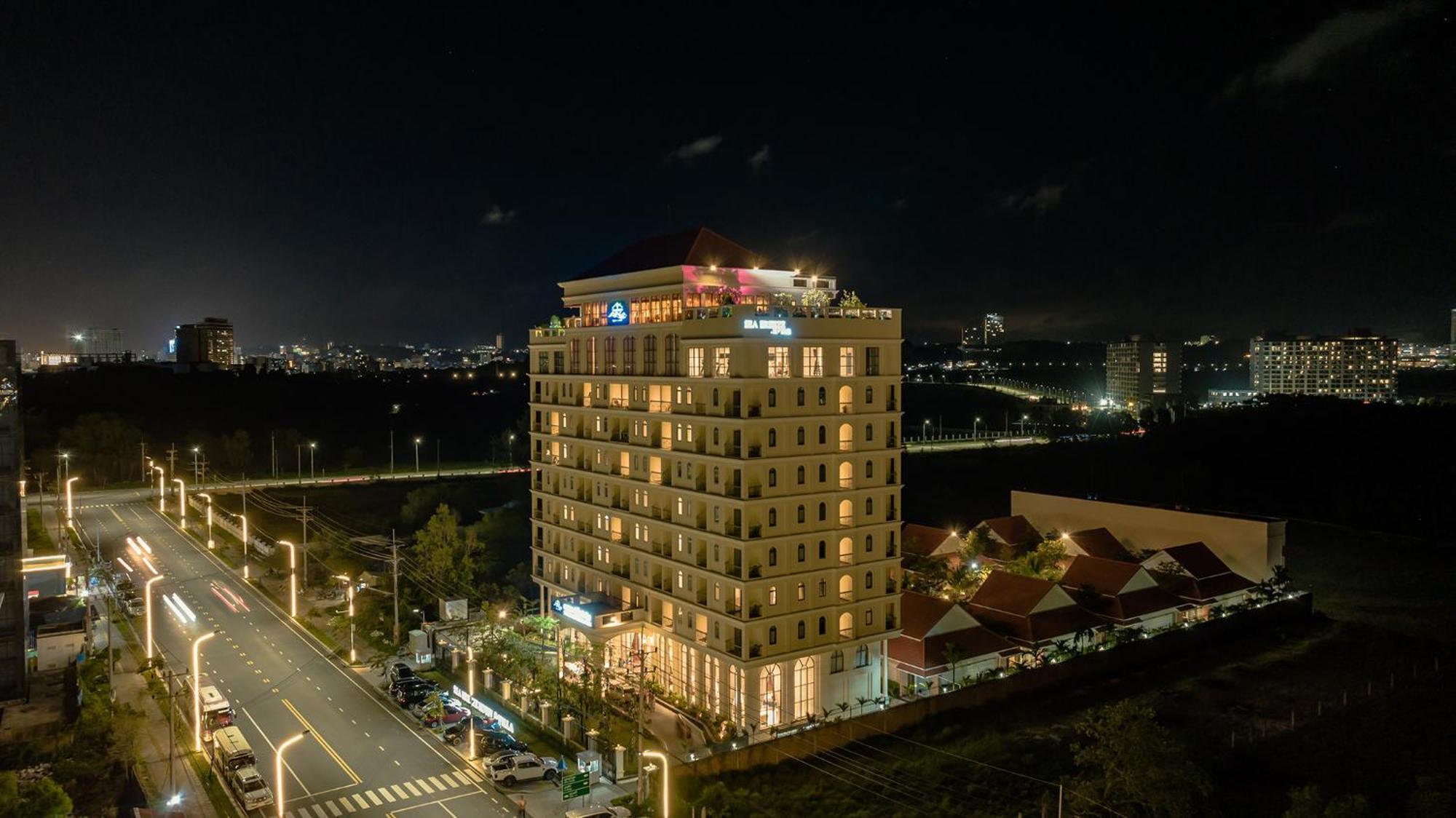 Sea Breeze Hotel & Villa Sihanoukville Exterior photo