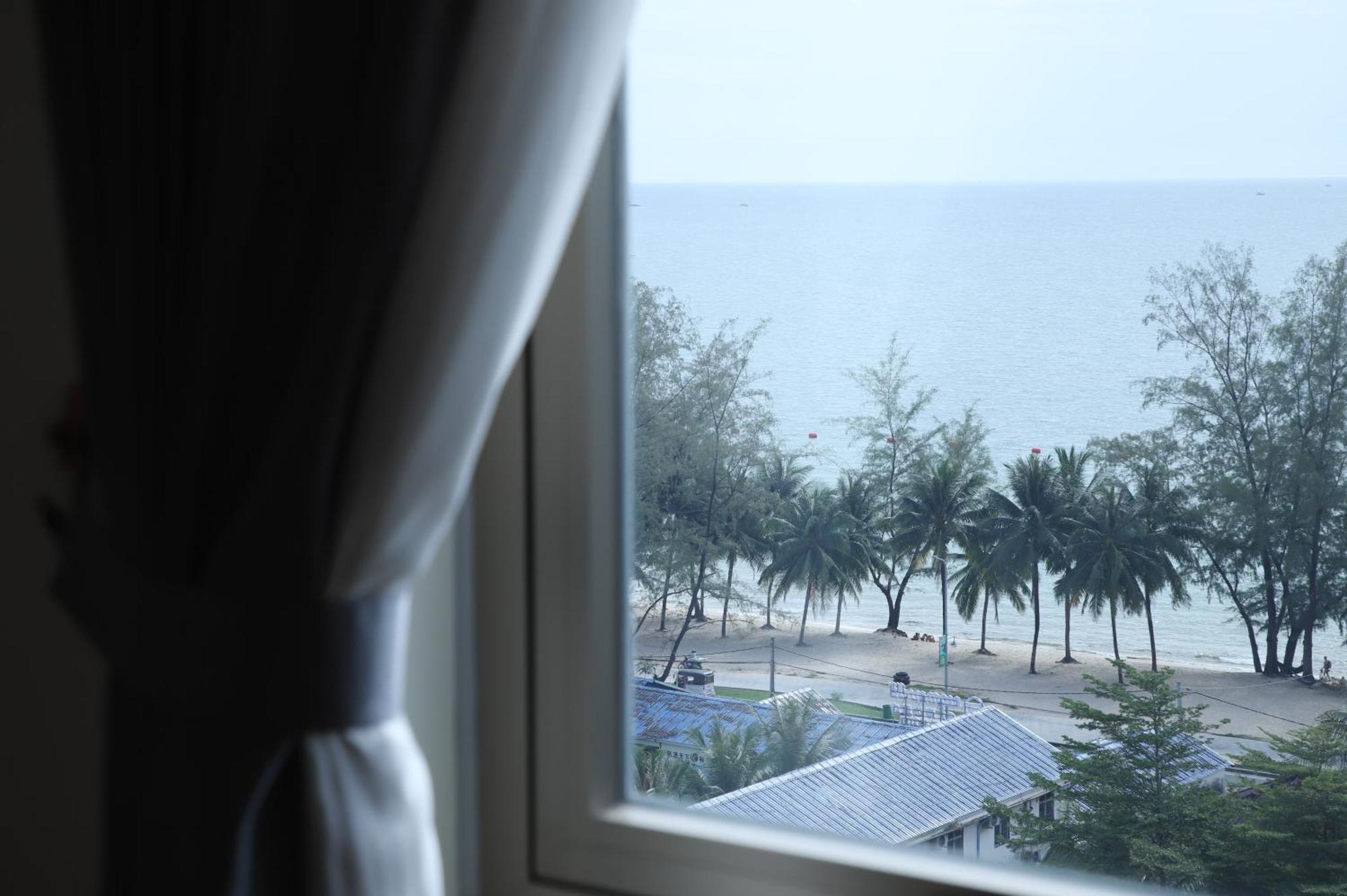 Sea Breeze Hotel & Villa Sihanoukville Exterior photo
