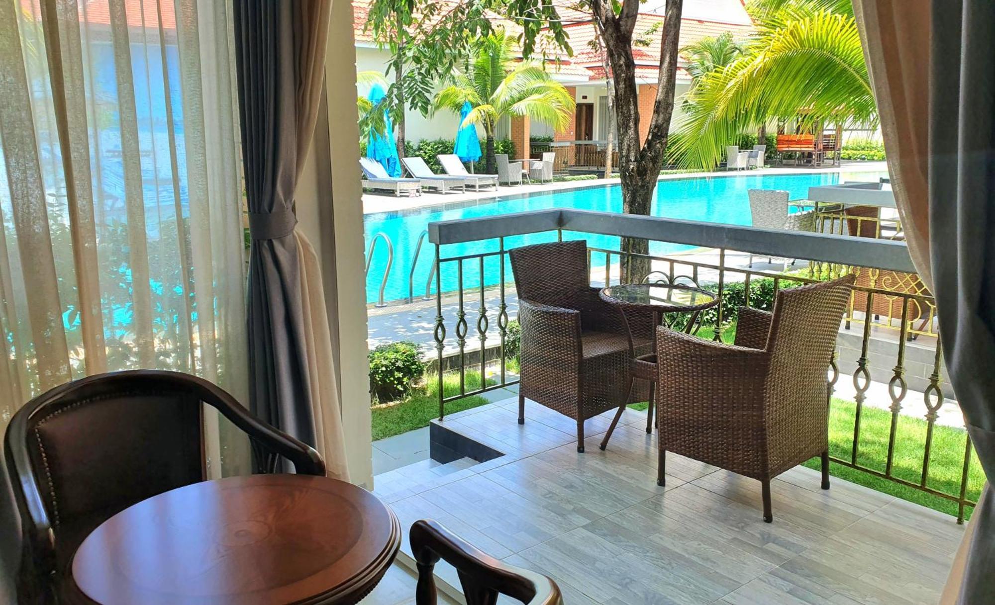 Sea Breeze Hotel & Villa Sihanoukville Exterior photo